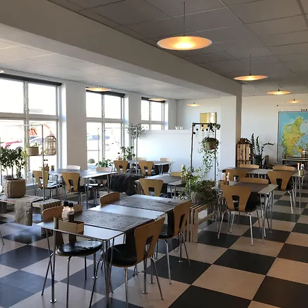迪伯伦海滨酒店 3* Thyborøn