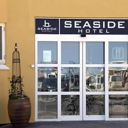 מלון Seaside